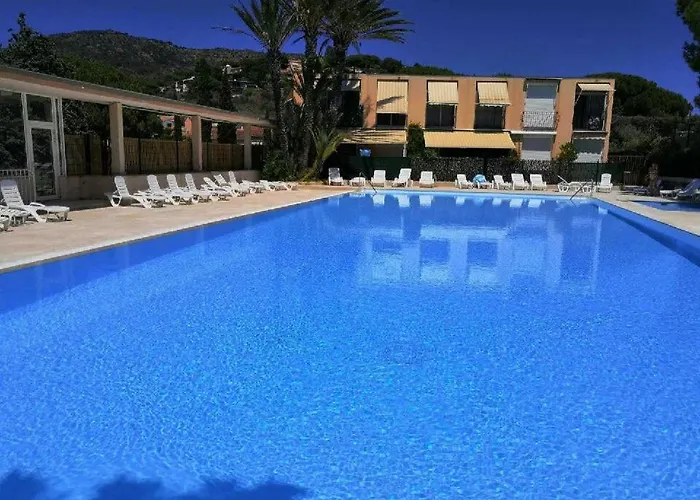 Avec Superbe Terrasse Pour 4 Personnes Lägenhet *