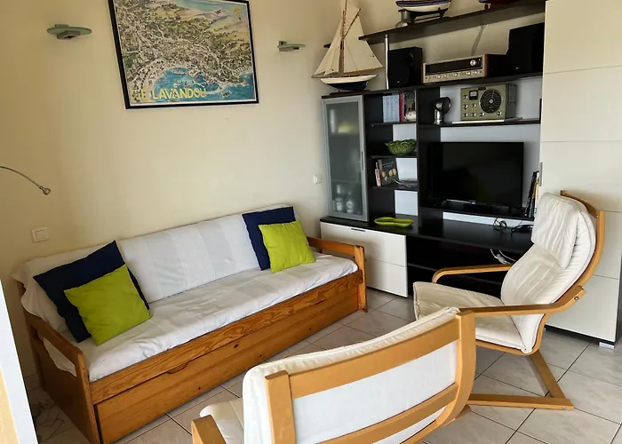 Lägenhet Avec Superbe Terrasse Pour 4 Personnes Le Lavandou