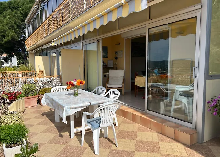 Lägenhet Avec Superbe Terrasse Pour 4 Personnes