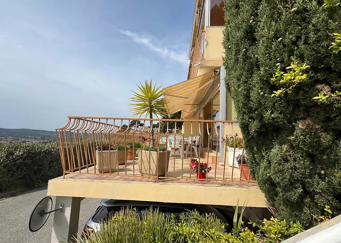 Lägenhet Avec Superbe Terrasse Pour 4 Personnes