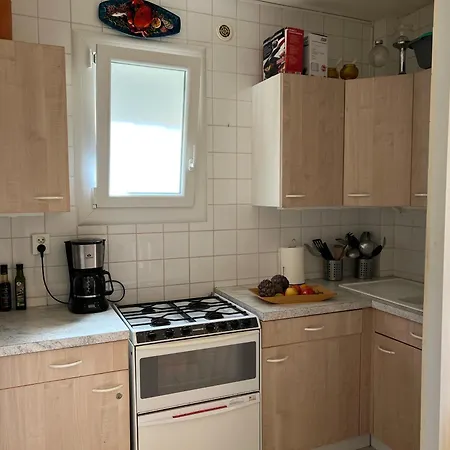 Avec Superbe Terrasse Pour 4 Personnes Apartmán Le Lavandou