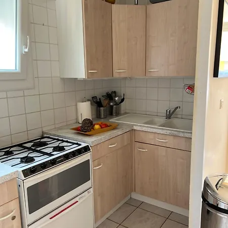 Avec Superbe Terrasse Pour 4 Personnes * Le Lavandou