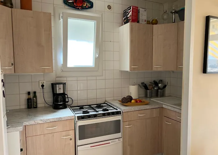 Avec Superbe Terrasse Pour 4 Personnes Apartmán Le Lavandou